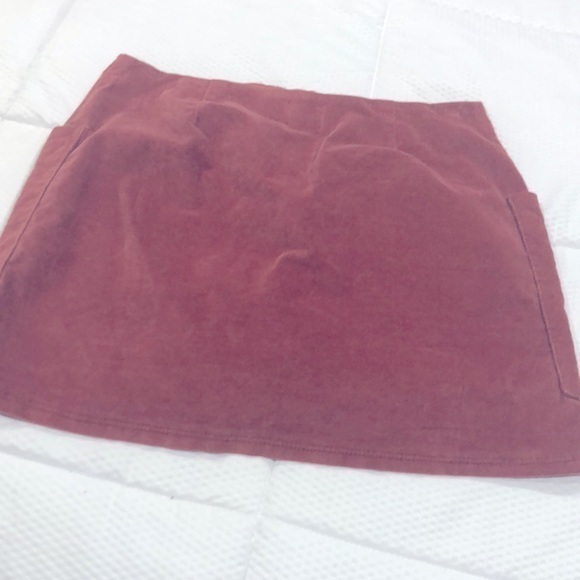 Urban Outfitters BDG Kendri Uncut Corduroy‎ Mini Skirt - Picture 14 of 16